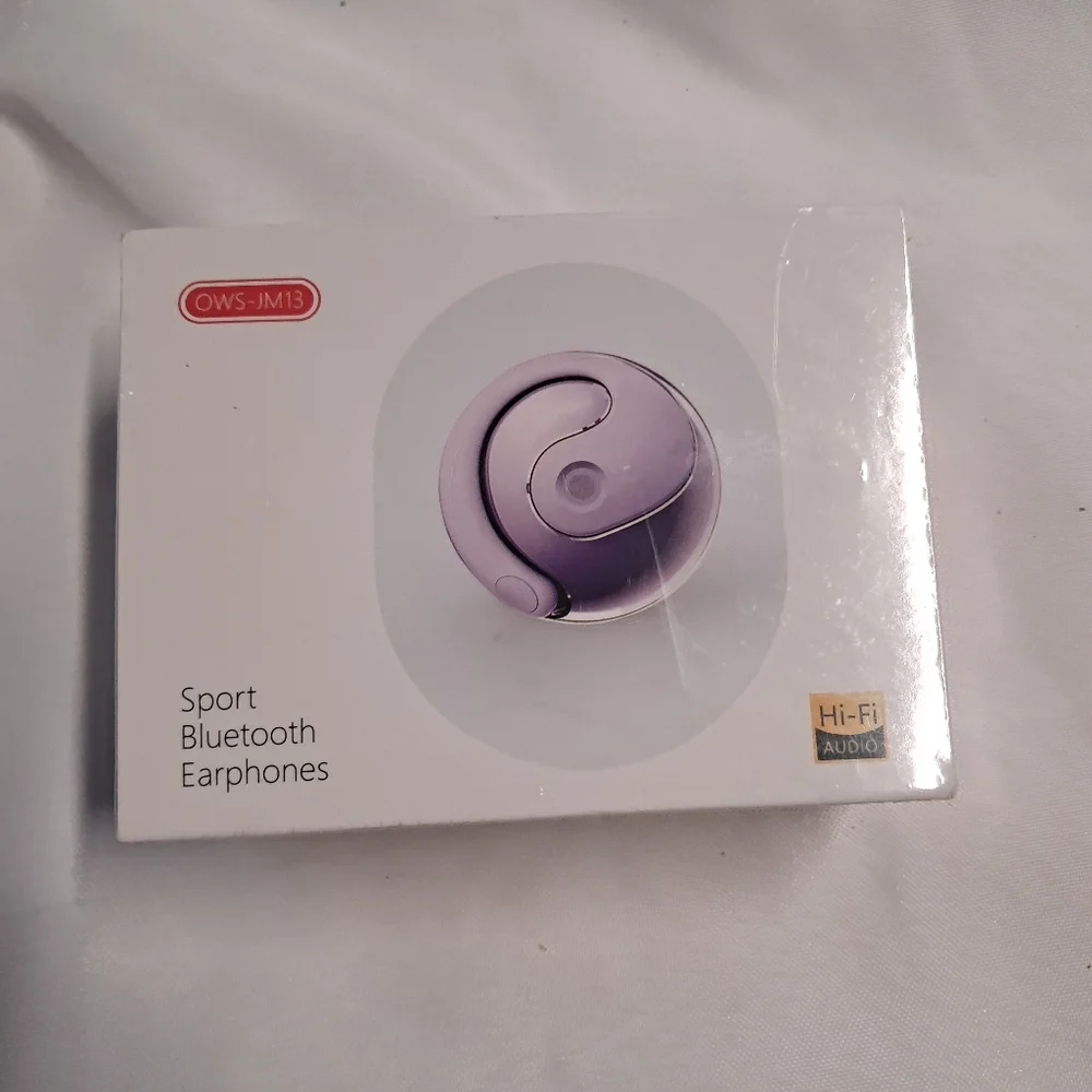 NWT Set Of 3 - Wireless Earbuds - Mini Earphones - Bluetooth Earphones